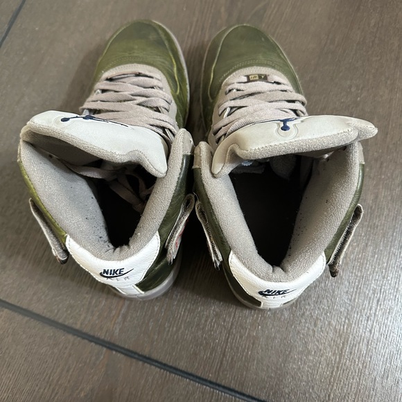 Used Jordan Fusion 5 Premier Grey Nurse - Picture 2 of 8